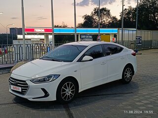 2017 Hyundai Elantra VI (AD), белый, 1350000 рублей, вид 2