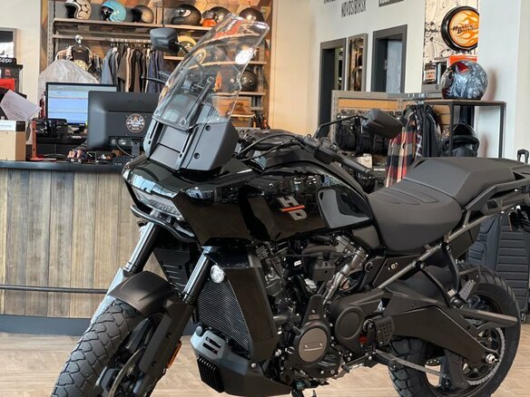 2021 Harley-Davidson Pan America, чёрный, 1890000 рублей - вид 3