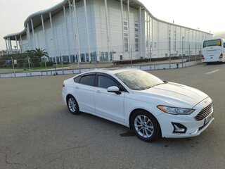 2020 Ford Fusion (North America) II Рестайлинг, белый, 1250000 рублей, вид 4