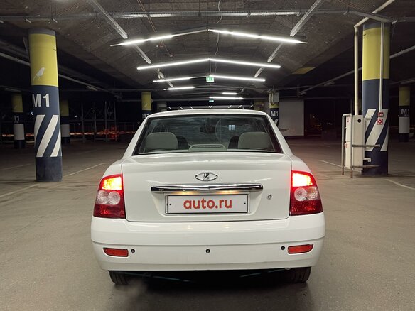 2010 Lada (ВАЗ) Priora I, белый, 290000 рублей - вид 4