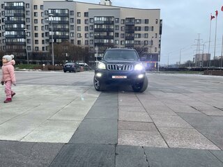 2007 Toyota Land Cruiser Prado 4-speed 120 Series Рестайлинг, чёрный, 2250000 рублей, вид 3