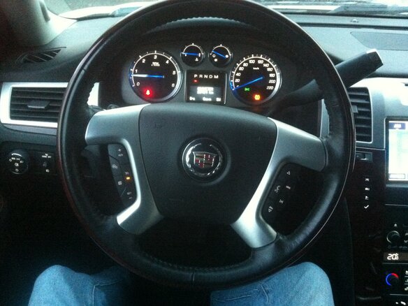 2014 Cadillac Escalade III, белый - вид 2