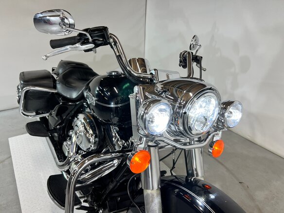 2011 Harley-Davidson Road King, чёрный, 710000 рублей - вид 4