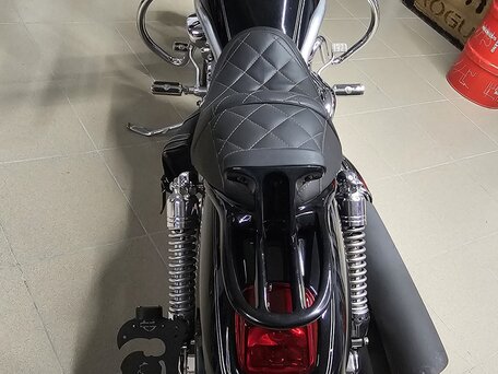 2006 Harley-Davidson V-Rod, чёрный, 880000 рублей, вид 2