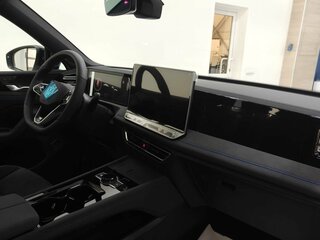 2026 Volkswagen Tiguan L Pro III (China Market), белый, 4940000 рублей, вид 3