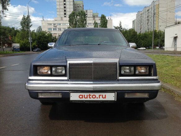 1989 Chrysler New Yorker Fifth Avenue XIII, синий