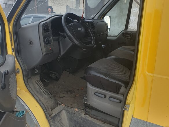 2004 Ford Transit, жёлтый, 350000 рублей - вид 3