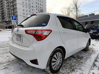 2019 Toyota Vitz III (XP130) Рестайлинг 2, белый, 1150000 рублей, вид 5