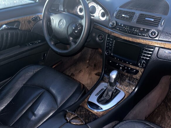 2004 Mercedes-Benz E-Класс 200 III (W211, S211), серебристый, 1300000 рублей - вид 9