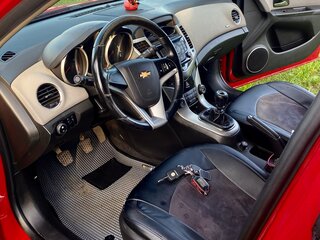 2011 Chevrolet Cruze I, красный, 850000 рублей, вид 5