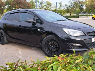 2013 Opel Astra J Рестайлинг, чёрный, 833000 рублей, вид 1