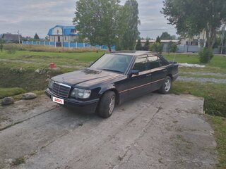 1994 Mercedes-Benz E-Класс 220 I (W124), синий, 1247000 рублей, вид 2