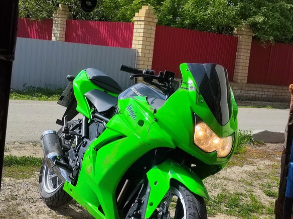2011 Kawasaki Ninja 250R, белый, 300000 рублей - вид 3