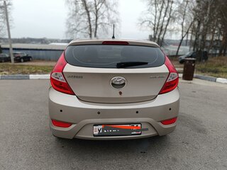2014 Hyundai Solaris I, бежевый, 700000 рублей, вид 3