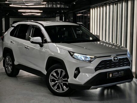 Toyota RAV4 V (XA50)
