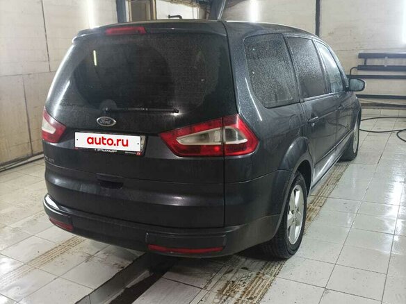 2008 Ford Galaxy II, серый, 1150000 рублей - вид 3