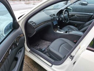 2004 Mercedes-Benz E-Класс 500 III (W211, S211), белый, 1250000 рублей, вид 5