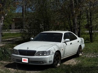 2002 Nissan Laurel VIII (C35), белый, 670000 рублей, вид 1