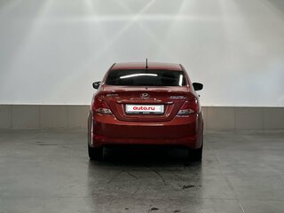 2015 Hyundai Solaris I Рестайлинг, красный, 750000 рублей, вид 5
