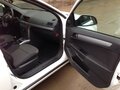 2011 Opel Astra H Рестайлинг, белый - вид 3