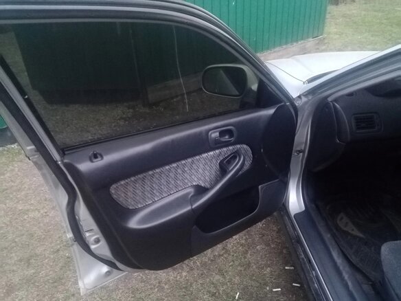 2000 Honda Civic Ferio II, серебристый, 270000 рублей - вид 11