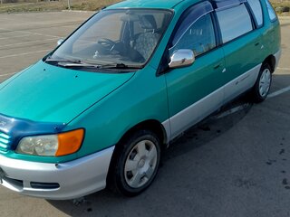 1996 Toyota Ipsum I (M10), зелёный, 480000 рублей, вид 2