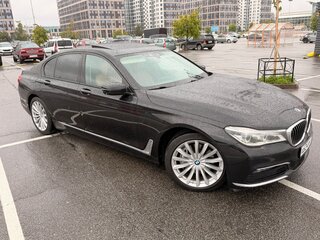 2018 BMW 7 серии 740d xDrive VI (G11/G12), чёрный, 3200000 рублей, вид 2