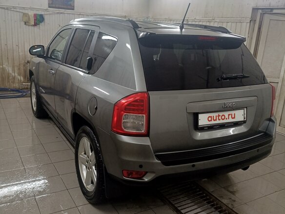 2012 Jeep Compass I Рестайлинг, серый, 1100000 рублей - вид 5