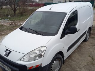 2011 Peugeot Partner II, белый, 800000 рублей, вид 1