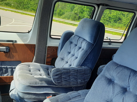 1992 Dodge Caravan II, голубой, 2500000 рублей - вид 22