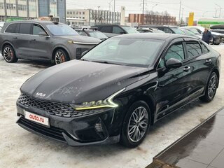 2021 Kia K5 III, чёрный, 2000000 рублей, вид 1