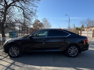 2017 Skoda Superb III, коричневый, 2300000 рублей, вид 2