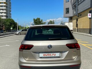 2018 Volkswagen Tiguan II, бежевый, 2700000 рублей, вид 5