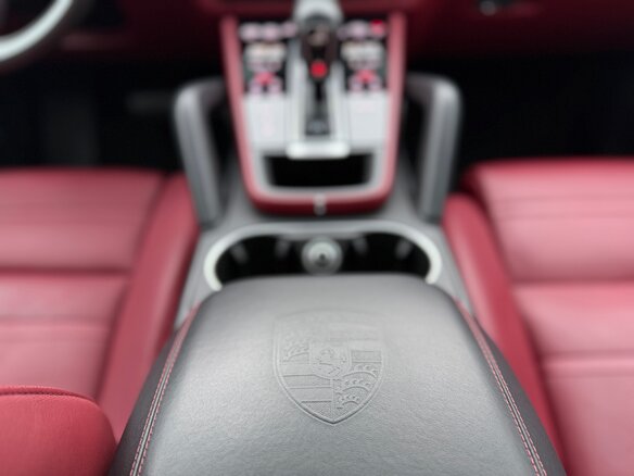 2019 Porsche Cayenne III, белый, 5700000 рублей - вид 16