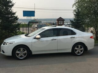 2012 Honda Accord VIII Рестайлинг, белый, 2090000 рублей, вид 3