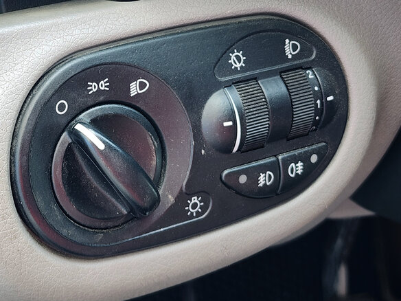 2010 Lada (ВАЗ) Kalina I, серебристый, 430000 рублей - вид 15