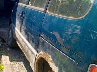 1997 Nissan Serena I (C23), зелёный, 180000 рублей, вид 4