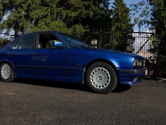 1995 BMW 5 серии 520i III (E34), синий - вид 11