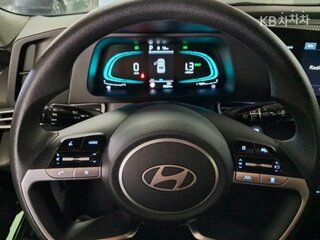 2023 Hyundai Avante VII Рестайлинг, серый, 1800000 рублей, вид 5