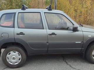2014 Chevrolet Niva I Рестайлинг, серый, 950000 рублей, вид 2