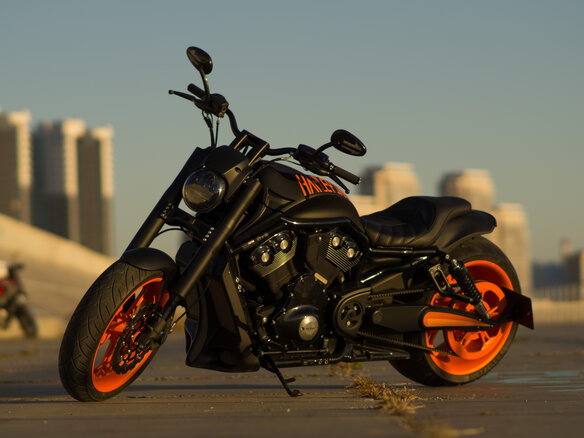 2008 Harley-Davidson V-Rod, чёрный, 2000000 рублей - вид 4