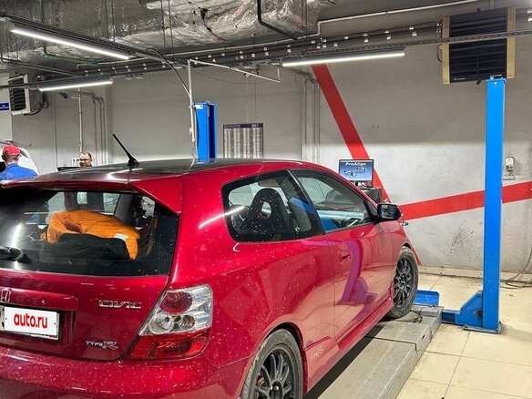 2004 Honda Civic Type R VII Рестайлинг, красный - вид 3