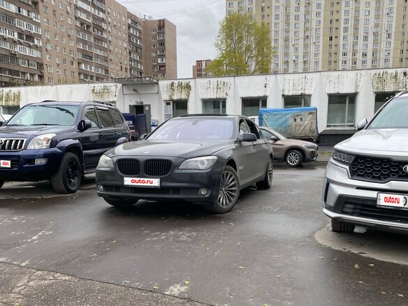 2011 BMW 7 серии Long 750Li xDrive V (F01/F02/F04), чёрный, 1400000 рублей - вид 3
