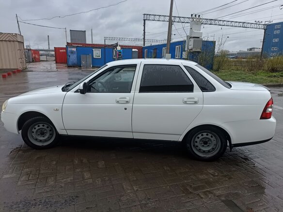 2015 Lada (ВАЗ) Priora I Рестайлинг, белый, 700000 рублей - вид 7