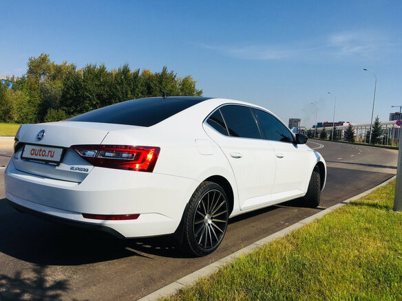 2015 Skoda Superb III, белый - вид 4