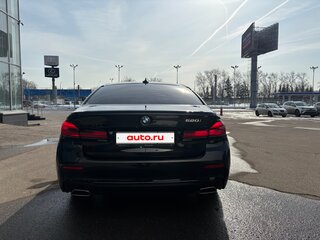 2021 BMW 5 серии 520i VII (G30/G31/G38) Рестайлинг, чёрный, 4250000 рублей, вид 4