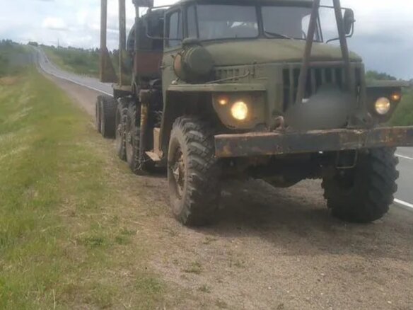 1994 Урал 4320, зелёный, 850000 рублей