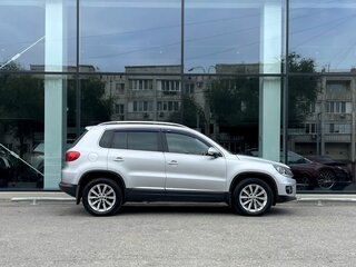 2012 Volkswagen Tiguan I Рестайлинг, серебристый, 1160000 рублей, вид 4