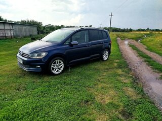 2019 Volkswagen Touran II, синий, 1850000 рублей, вид 3