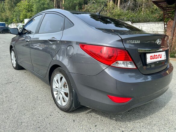 2011 Hyundai Solaris I, серый, 946000 рублей - вид 3